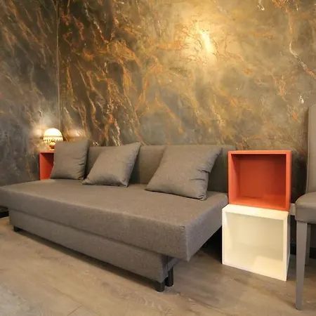 Monolocale Trainspotting